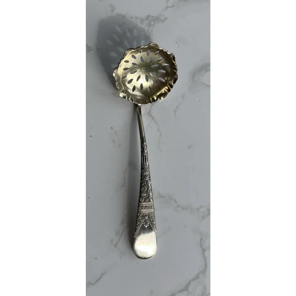 1847 Rogers Bros A1 Lorne Silverplate Pierced Sugar‎ Shell Spoon 1878